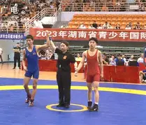 摔跤夜战：江汉银狐队读秒扳平吴越猎隼队，主帅临场妙招团队防守值得称道-九游娱乐APP